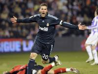 开云APP-杜兰特爆发难救主，尼克斯压哨三分绝杀湖人