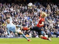 开云体育下载-曼城主场不敌弱旅，遭遇榜首争夺波折的简单介绍