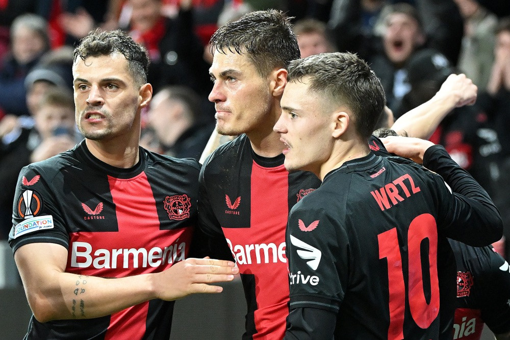 勒沃库森客场失利，争冠希望渐行渐远的简单介绍