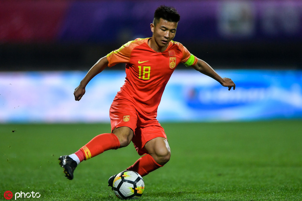 波尔多主帅公开批评球员表现，争取更好成绩的简单介绍