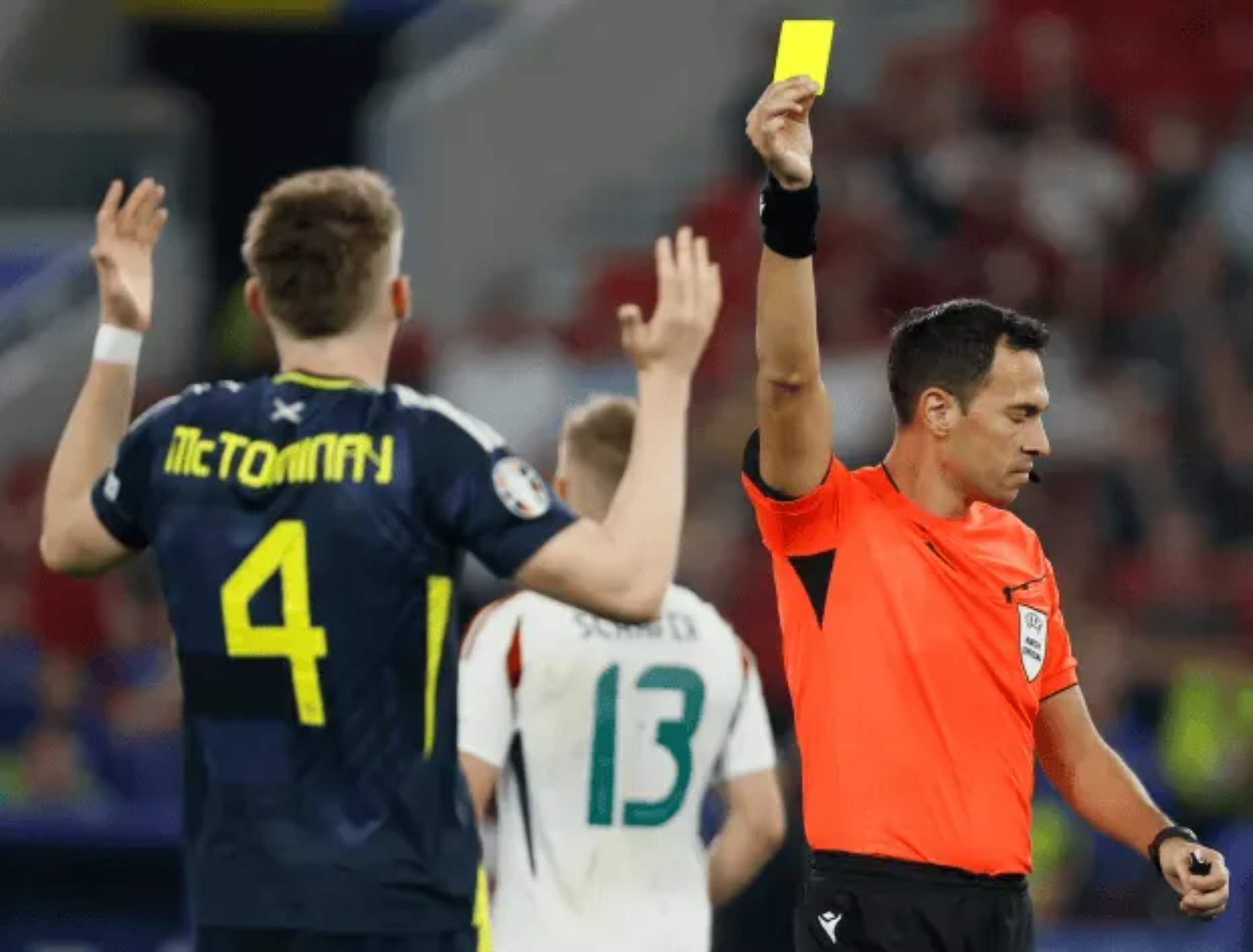 匈牙利惊险淘汰，丹麦晋级欧洲杯半决赛的简单介绍