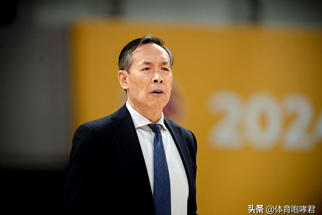 关于主力球员伤患频发，教练团队考验重重的信息