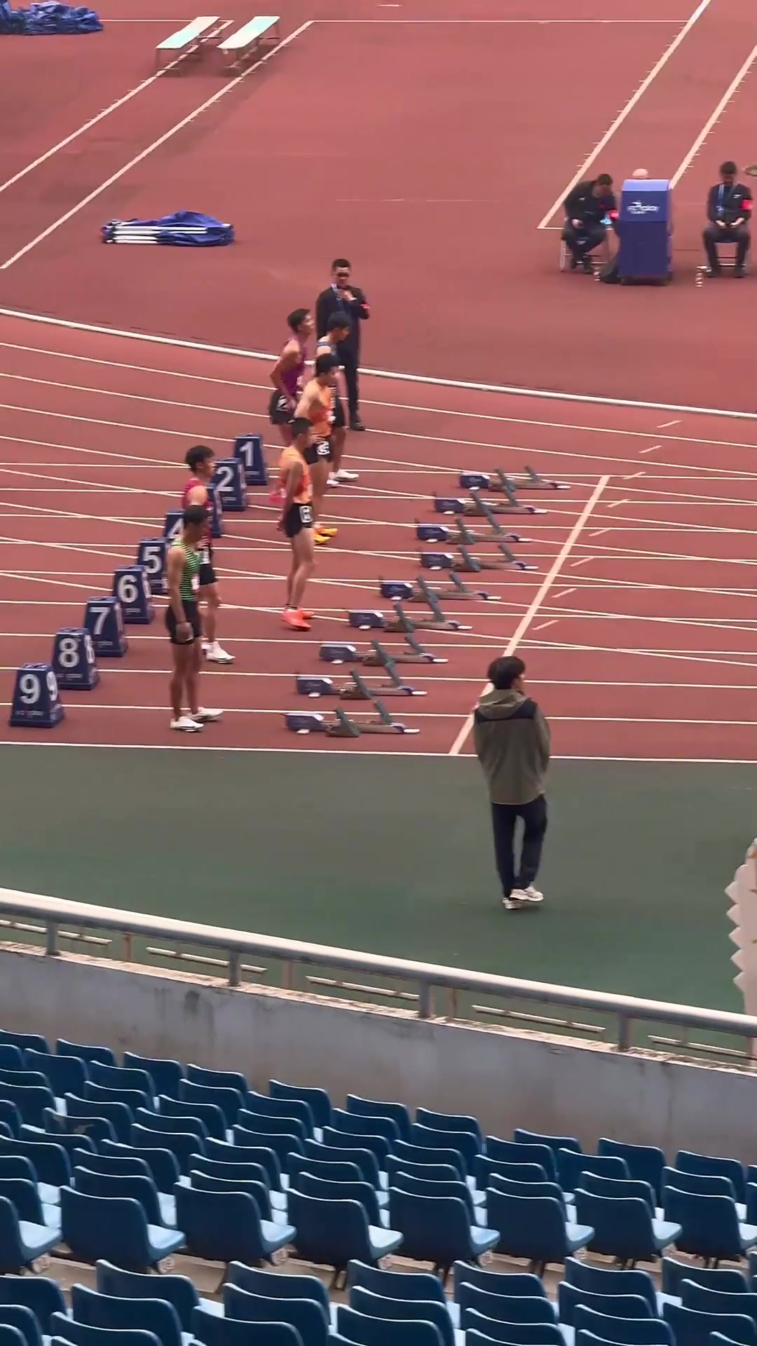 关于精彩瞬间再现，百米风云变幻引全球瞩目的信息