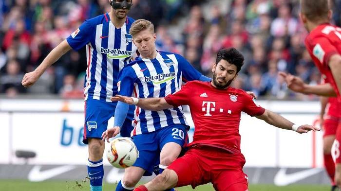 柏林赫塔击败对手，晋级积分榜前列