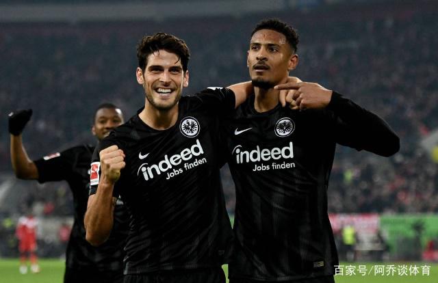 法兰克福战胜对手，保持领先位置