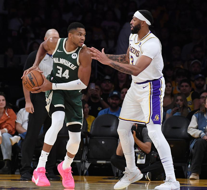 包含福建队力克雄鹿,詹姆斯高光表现的词条 包含福建队力克雄鹿,詹姆斯高光表现的词条