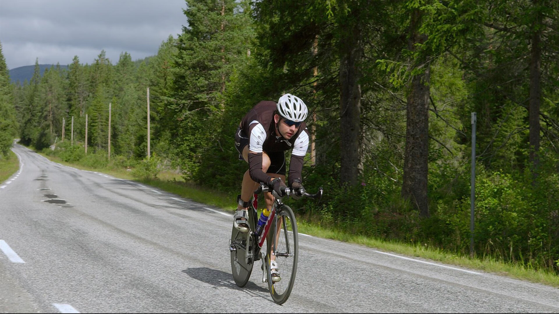 卡马文加之夜，当未来之星在NBA季后赛的聚光灯下定义唯一