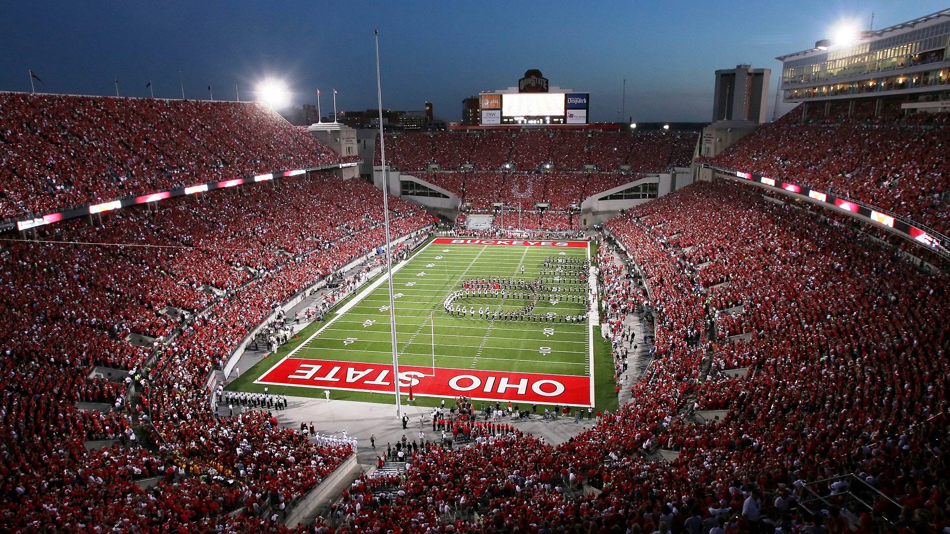 魔术掀翻活塞,武切维奇在F1年度争冠中接管比赛