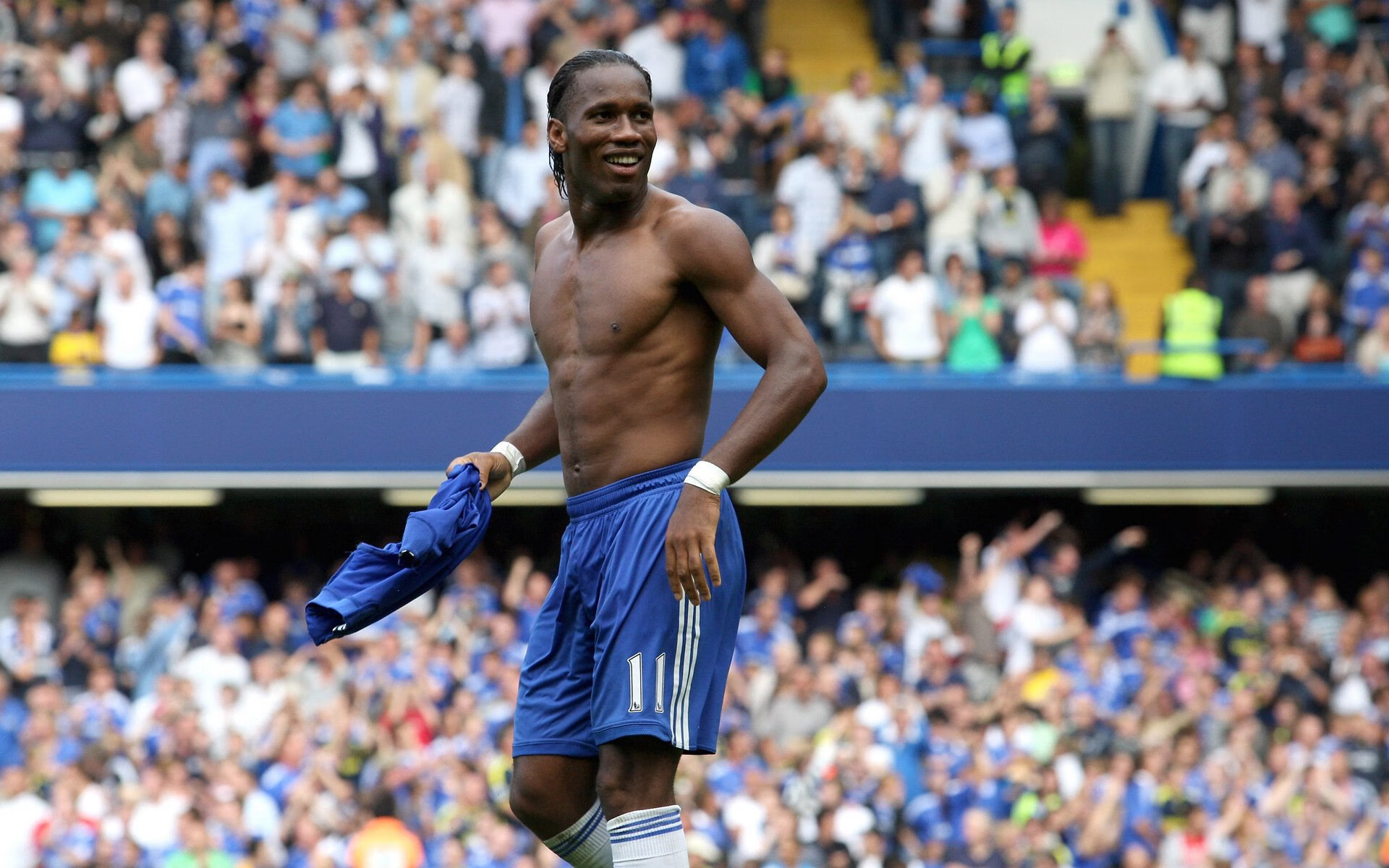 NBA季后赛之夜,利拉德舞台越大越强